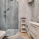 Apartment Platinum 8 *